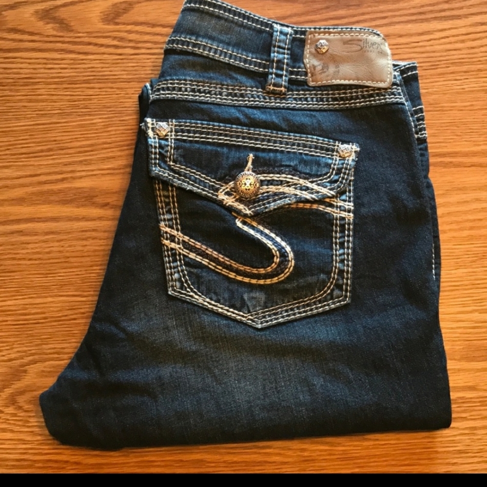 SILVER JEANS WOMEN’S SUKI SURPLUS CAPRIS, SIZE 33